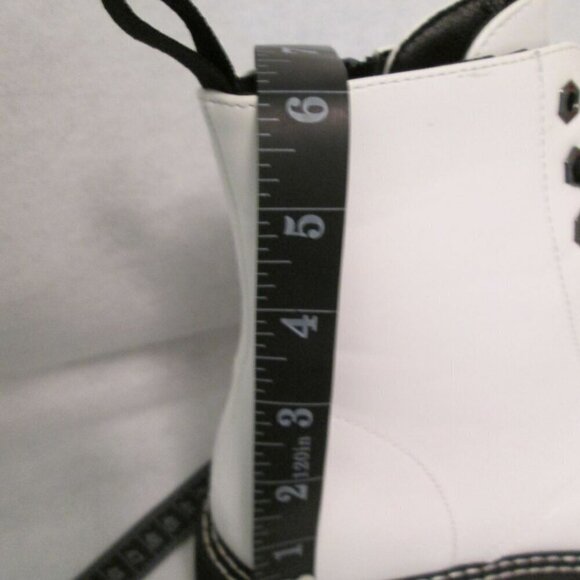 NIB Cushionaire DUNES Cannon Lace Up Vegan Leather Ankle Boots White Size: 8.5 - Picture 9 of 11